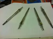 FOR HONDA CIVIC 1.7 D T 4EE2 DIESEL GLOW PLUGS BRAND NEW BOXED 06/2002 TO 2006