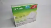 TP-Link AV1200 Gigabit Passthrough Powerline Starter Kit (TL-PA8010P KIT) - 1200