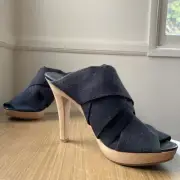 MANOLO BLAHNIK - RARE wooden Platform Bondage Sandal Heels - Size 40