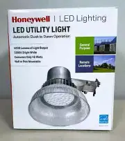 Honeywell LED Outdoor Dusk to Dawn Utility Light NIB 4000 Lumens