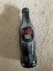 COCA COLA QUANTUM OF SOLACE JAMES BOND 330ML SCREW CAP COKE ZERO BOTTLE 2009
