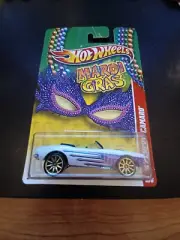 2010 Hot Wheels Mardi Gras #2 1967 Chevy Camaro Convertible V3081 NOC