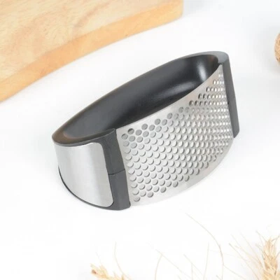 Manual Garlic Press/ Squeezer Handheld Ginger Garlic Tools Easy Operate