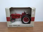 1/16 Ertl Farm Toy IH Farmall 200 Tractor