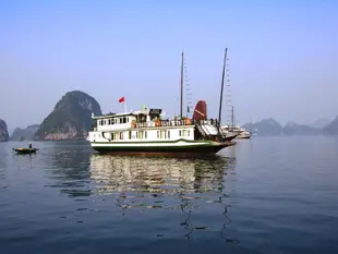 白海豚包機郵輪飯店White Dolphin Charter Cruise