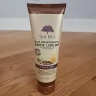 1 × Tree Hut Shea Moisturizing Body Lotion Almond & Honey, 9 oz