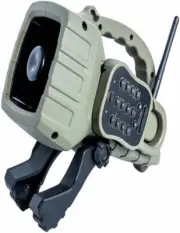 Dogg Catcher 2 Electronic Predator Call with 100 Yard Remote and 12 Randy Anders