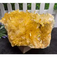 在飛比找蝦皮購物優惠-1.1kg天然水晶原石巴基斯坦黃金喜馬晶簇花朵晶簇水晶家居辦