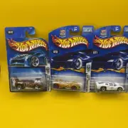 Hot Wheels First Editions 1970 Dodge Charger 30/42, Sinstra 16/42 Chaparral 9/42
