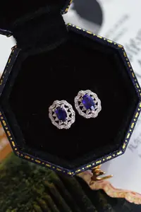 在飛比找Yahoo!奇摩拍賣優惠-75分天然藍寶石。20分天然鑽石。18K金真鑽耳環，超值多用