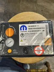 MOPAR TIRE SERVICE KIT EMERGENCY INFLATOR COMPRESSOR SEALANT NEW OEM 04726542AE