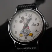 Lorus Disney running Mickey Mouse small seconds watch V802 vintage 24mm NWT