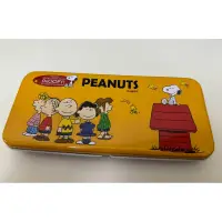 在飛比找蝦皮購物優惠-Snoopy鐵製鉛筆盒