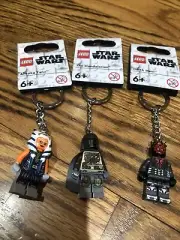 Lego Star Wars Key Chains lot of 3 NEW MANDALORIAN DARTH MAUL AHSOKA TANO
