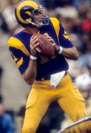 Pat Haden Los Angeles Rams drops back to pass v the Philadelphia E- Old Photo