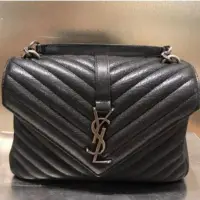 在飛比找Yahoo!奇摩拍賣優惠-【二手】YSL Saint Laurent 中款 黑色 金扣