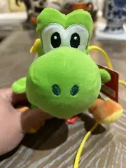 Super Mario Yoshi 8" Plush Bag Nintendo World UNIVERSAL STUDIOS HOLLYWOOD 2022