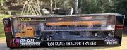 Bulldog Hiway Express International Ertl 1:64 Die-Cast Metal Promotions Series 1