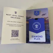 NEW ROYAL CARIBBEAN LAPEL PIN DIAMOND PLUS MEMBER & LUGGAGE TAG - LATEST DESIGN