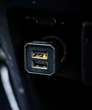 日本 GORDON MILLER 車用雙孔USB充電座 汽車周邊 車載充電器 USB充電 插座 充電器 工業風 插頭【小福部屋】
