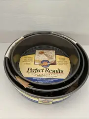 WILTON PERFECT RESULTS 3pc Springform Pans Non Stick. 8x2.61 9x2.71 10x2.77 NEW