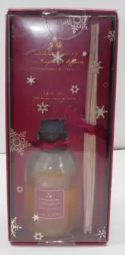 Pottery Barn Scented Oil Fragrance Reed Diffuser in Holiday Berry Sealed 3 fl oz