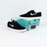 在飛比找蝦皮購物優惠-Nike SB LOW STEFAN JANOSKI 黑白