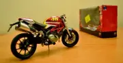 DUCATI MONSTER 796 MODEL BIKE VALENTINO ROSSI 46 1:12 SCALE MOTORCYCLE MODEL TOY