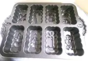 Nordic Ware HOLIDAY MINI LOAF CAKE Pan Cast Aluminum Makes 8 Christmas Shapes