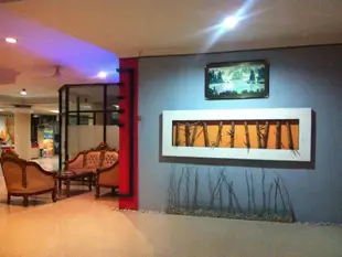 美娜多廣場飯店Manado Plaza Hotel