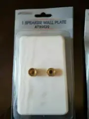 1 Speaker 2 Binding Post Banana Jack Wall Face Plate Surround Sound White