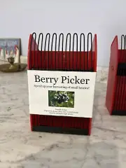 Berry Picker, Berry Pickers and Rakes with Metallic Comb and Ergonomic Ha
