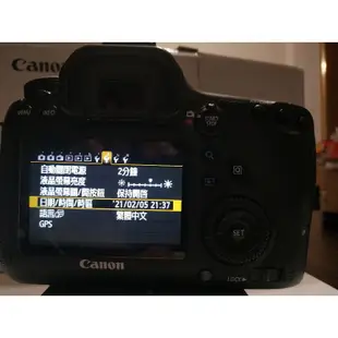 機身含手把售價13500-尚有存貨-canon eos 6d 全片幅數位相機，全幅機