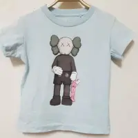 在飛比找蝦皮購物優惠-二手重汙: Uniqlo KAWS UT短袖印花T恤 100