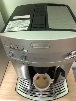 DeLonghi ESAM3200 迪朗奇全自動咖啡機,台灣公司貨～