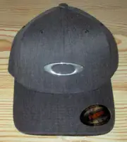 MENS OAKLEY CHARCOAL GRAY FLEXFIT CAP FITTED HAT SIZE S/M