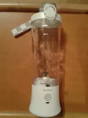 SHUNSHI PERSONAL SIZE PORTABLE 20 oz. BLENDER W/ USB CORD