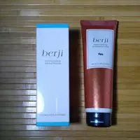 在飛比找蝦皮購物優惠-berji 潔淨所能保濕卸妝液 (150ml)、勻淨身體去角