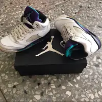 在飛比找蝦皮購物優惠-Nike Air Jordan 5 五代白葡萄