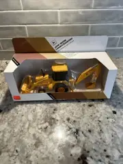 Vintage 1990’s Ertl John Deere Loader/Backhoe #5520 1:32 Still in Box Mint