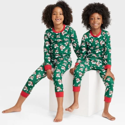 Greentop Gifts Kids' Santa Print Matching Family Pajama Set - Green M