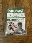 Mustad Octopus Beak Wide Gap Red Hook Size 1/0