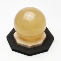 在飛比找momo購物網優惠-【開運工場】55mm黃冰晶水晶球原木八卦擺飾組