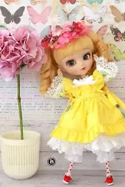 Pullip / Blythe / 1/6 scale dolls clothes - Yellow Apron Lemon Dress