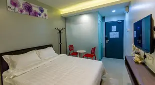 U Plus Budget Hotel