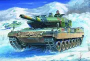 HobbyBoss 1/35 German Leopard 2 A5/A6 tank Plastic Model Kit [82402]