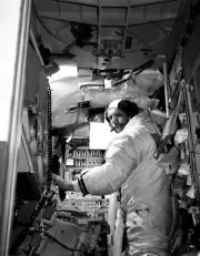 ASTRONAUT NEIL ARMSTRONG in APOLLO 11 LUNAR MODULE SIM Nasa Poster Photo 24x36