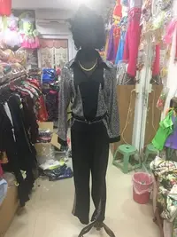 在飛比找Yahoo!奇摩拍賣優惠-高雄艾蜜莉戲劇服裝表演服*貓王服裝/舞棍阿伯服裝/男拉丁服裝