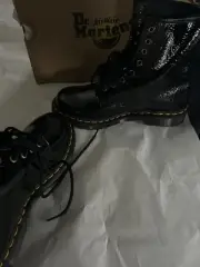 Dr Martens Doc 8 Hole 1460 Black Distressed Patent 27774001 Size 8 NWB Leather