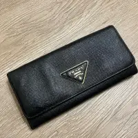 在飛比找蝦皮購物優惠-瑞奇二手精品 Prada 拉鍊長夾 美品 黑色牛皮防刮